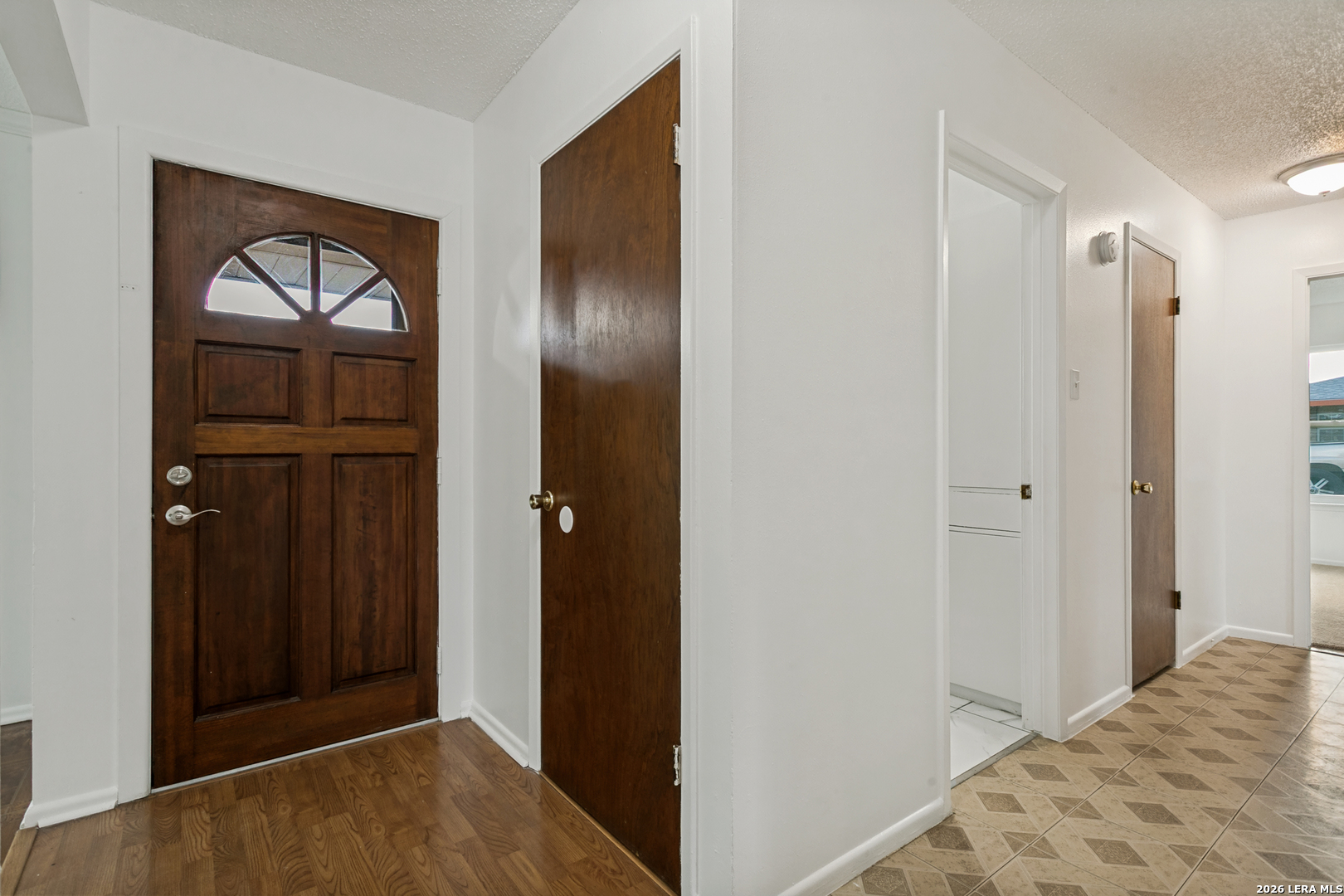 207 Balboa Drive Universal City TX 78148