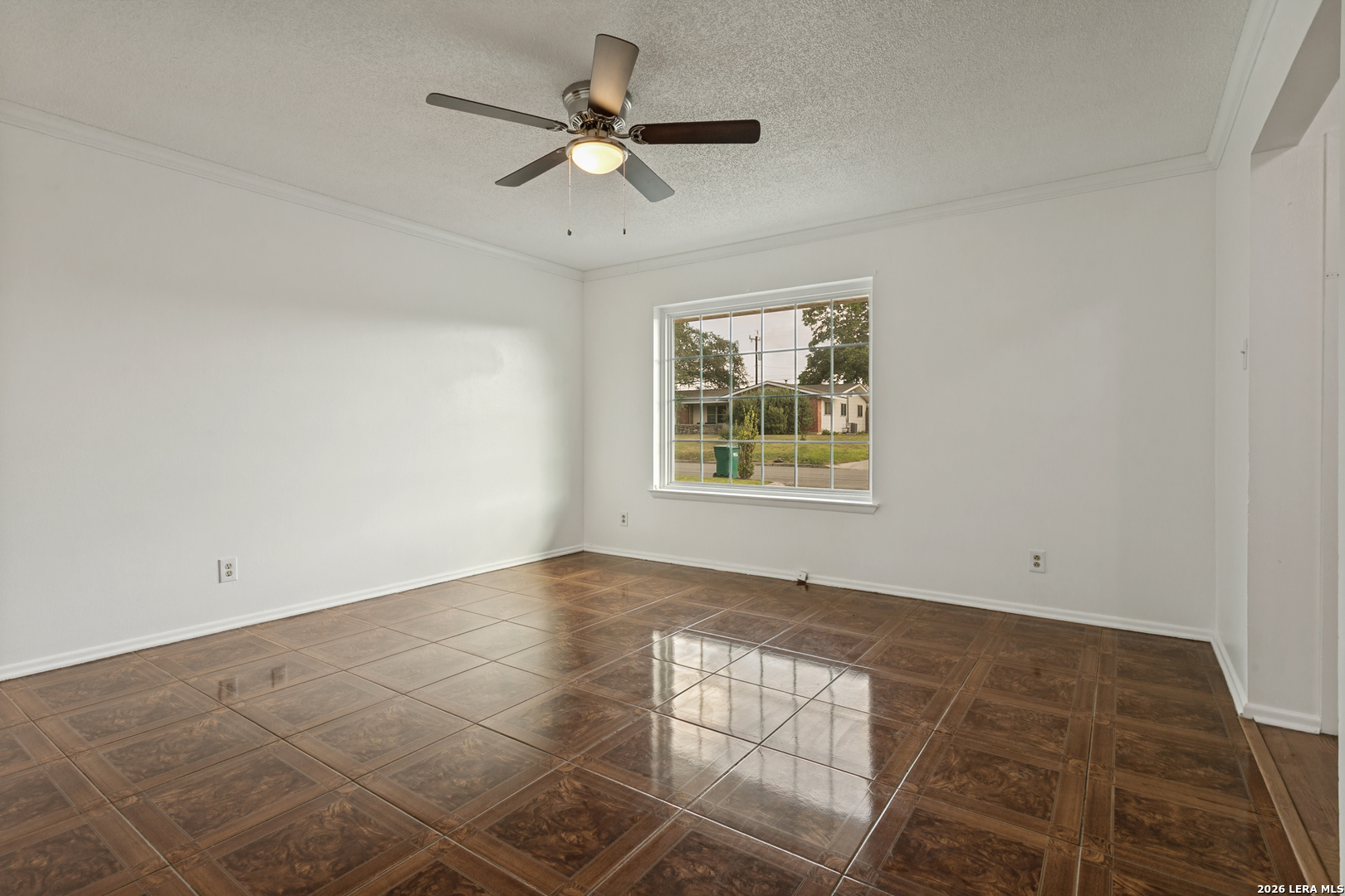 207 Balboa Drive Universal City TX 78148