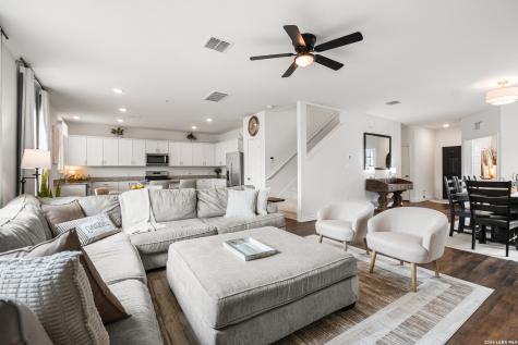 117 Winding Windmill Boerne TX 78006