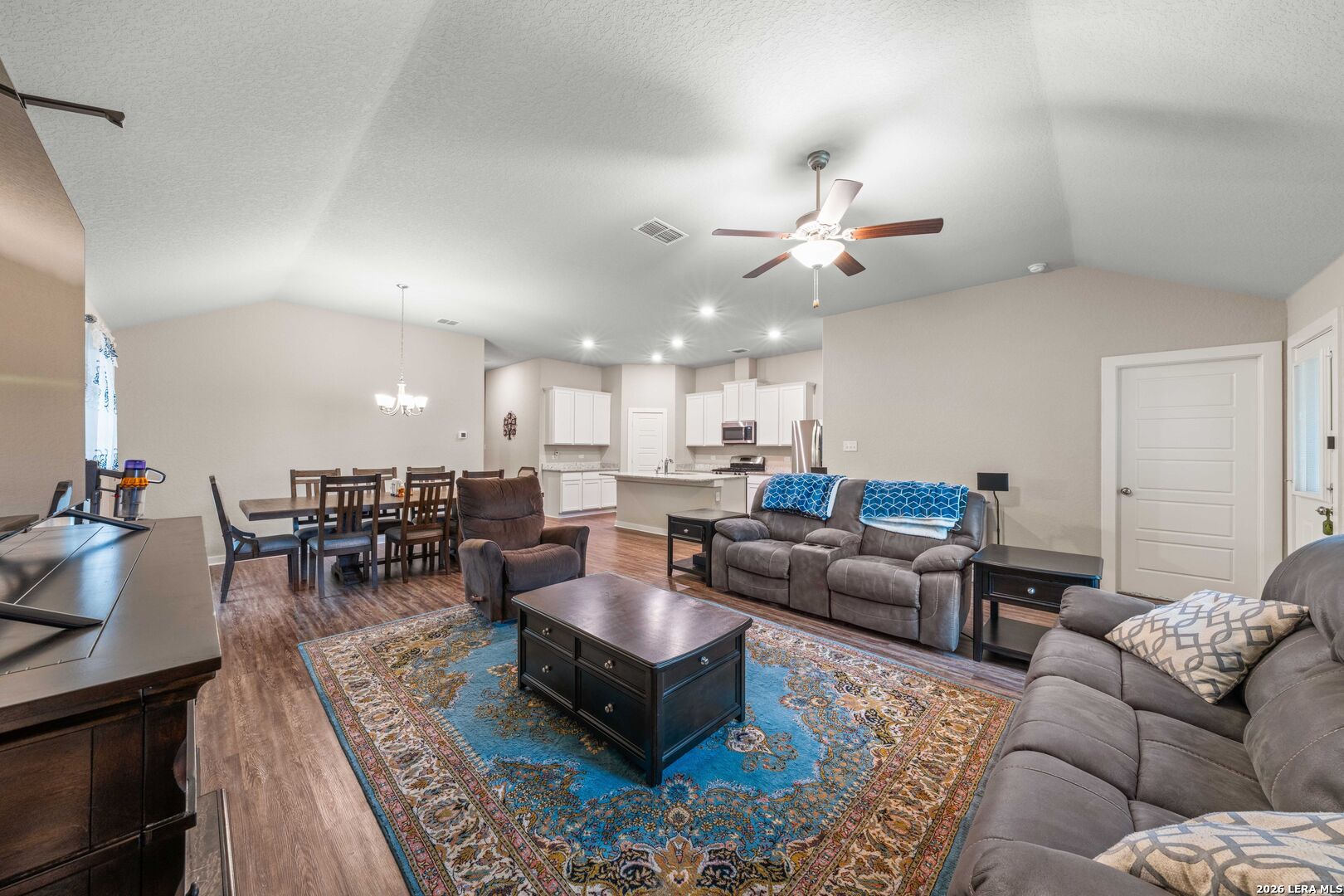10702 Francisco Way Converse TX 78109