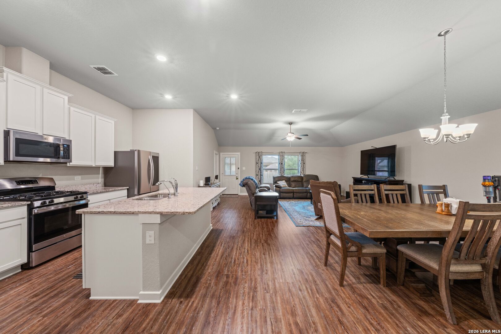 10702 Francisco Way Converse TX 78109