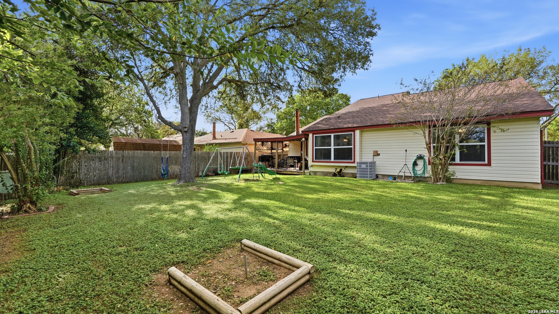 1044 Dimrock Schertz TX 78154