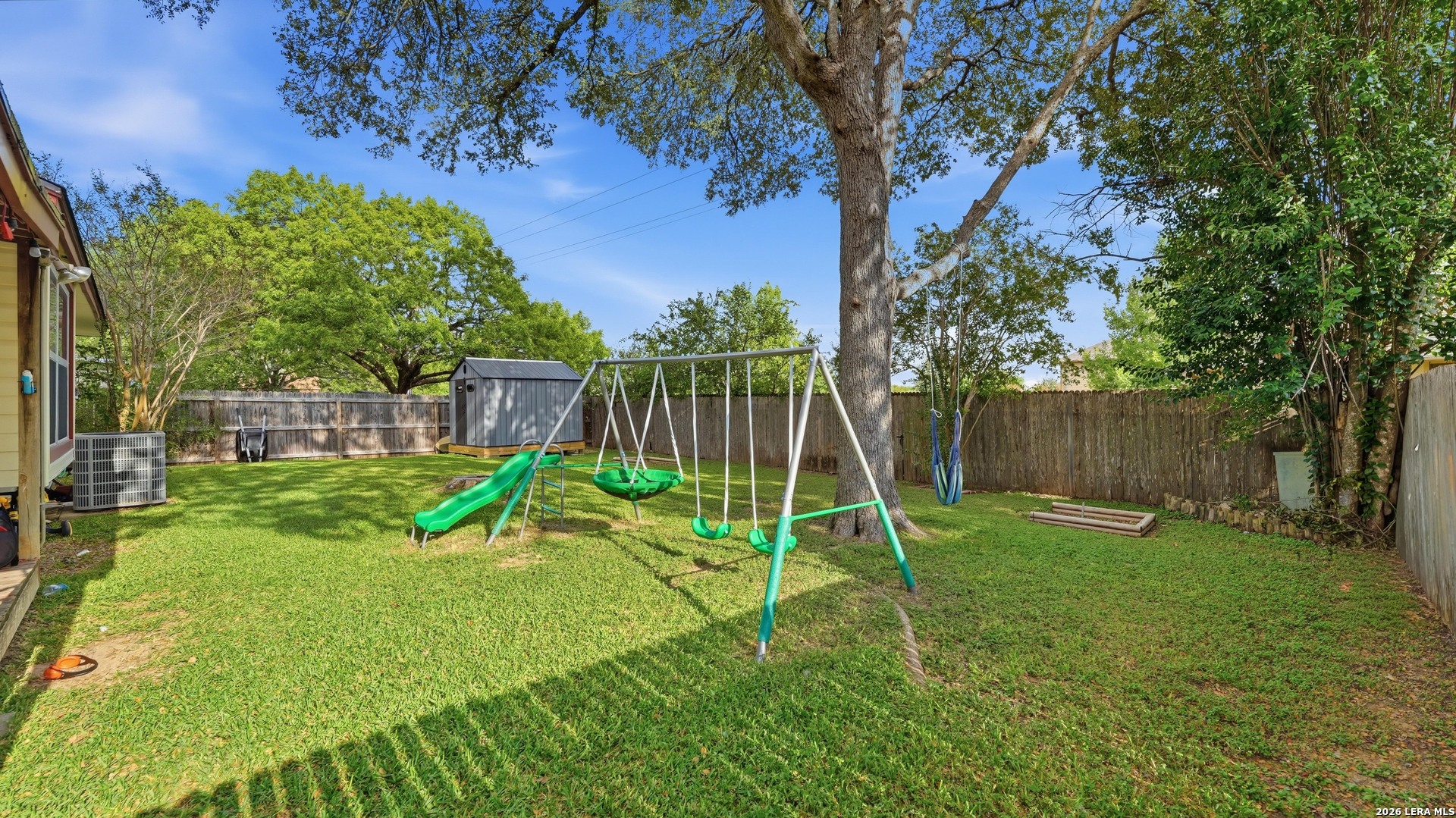 1044 Dimrock Schertz TX 78154