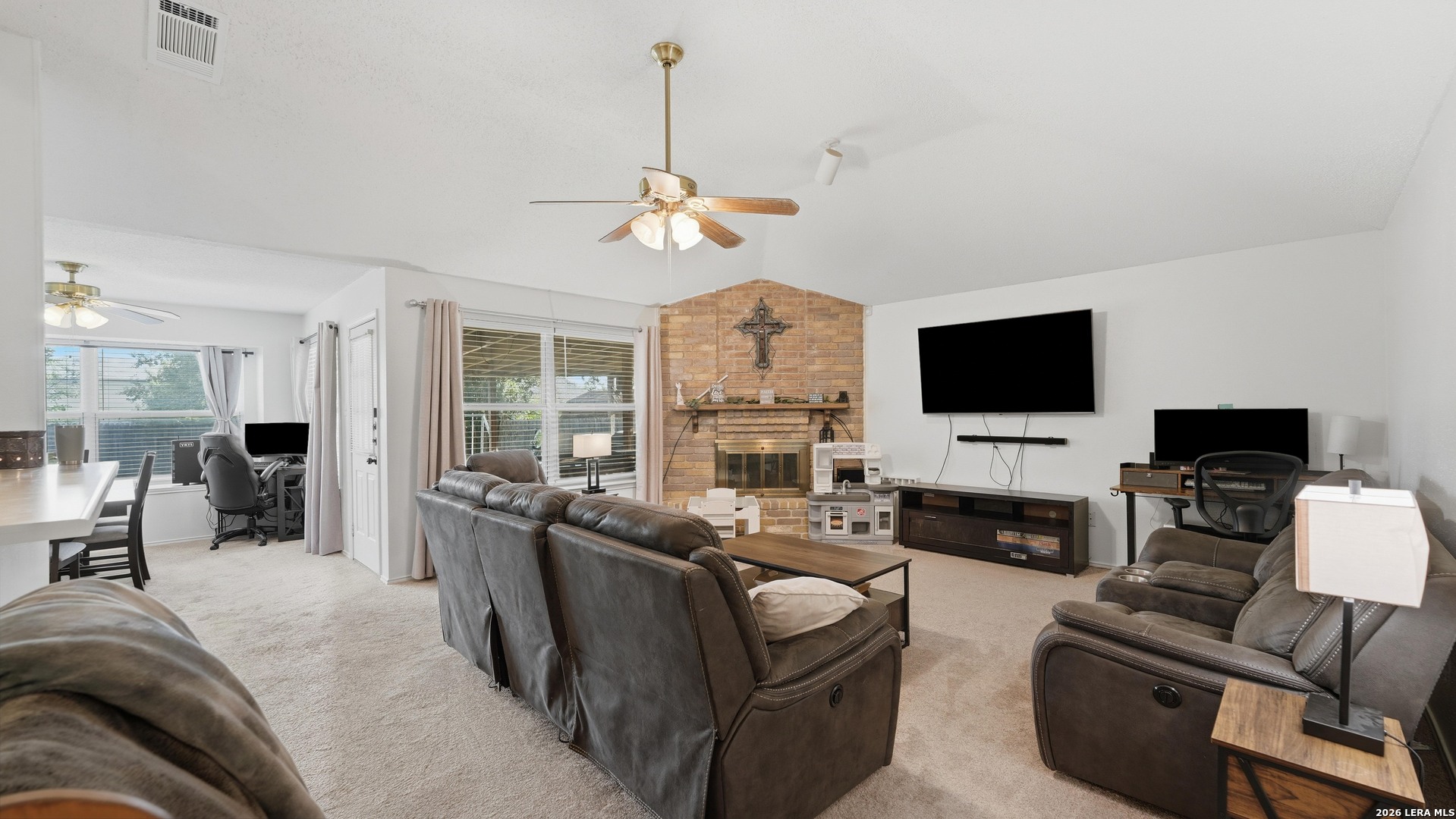 1044 Dimrock Schertz TX 78154