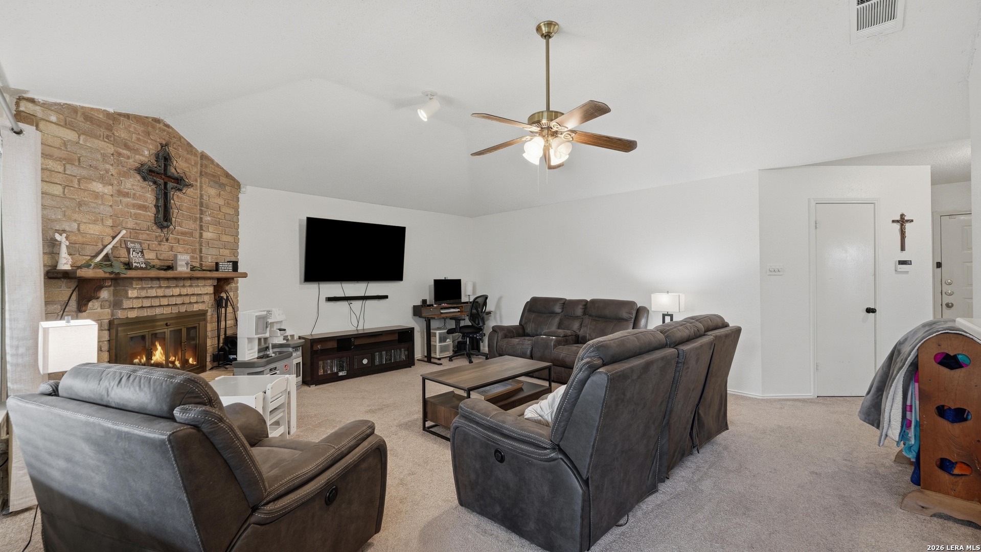 1044 Dimrock Schertz TX 78154