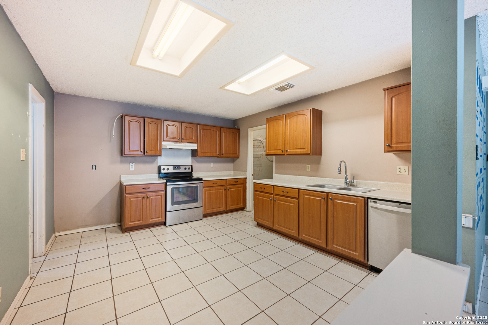 4230 Sunrise Cove San Antonio TX 78244