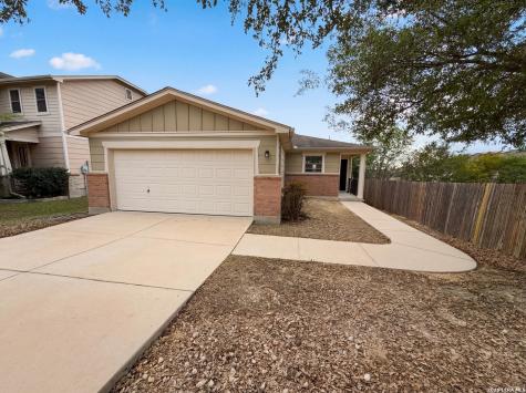 5708 Maxfli Drive Schertz TX 78108