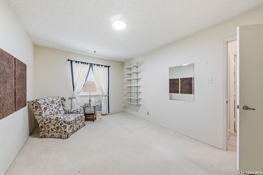 118 Clear Oak Universal City TX 78148