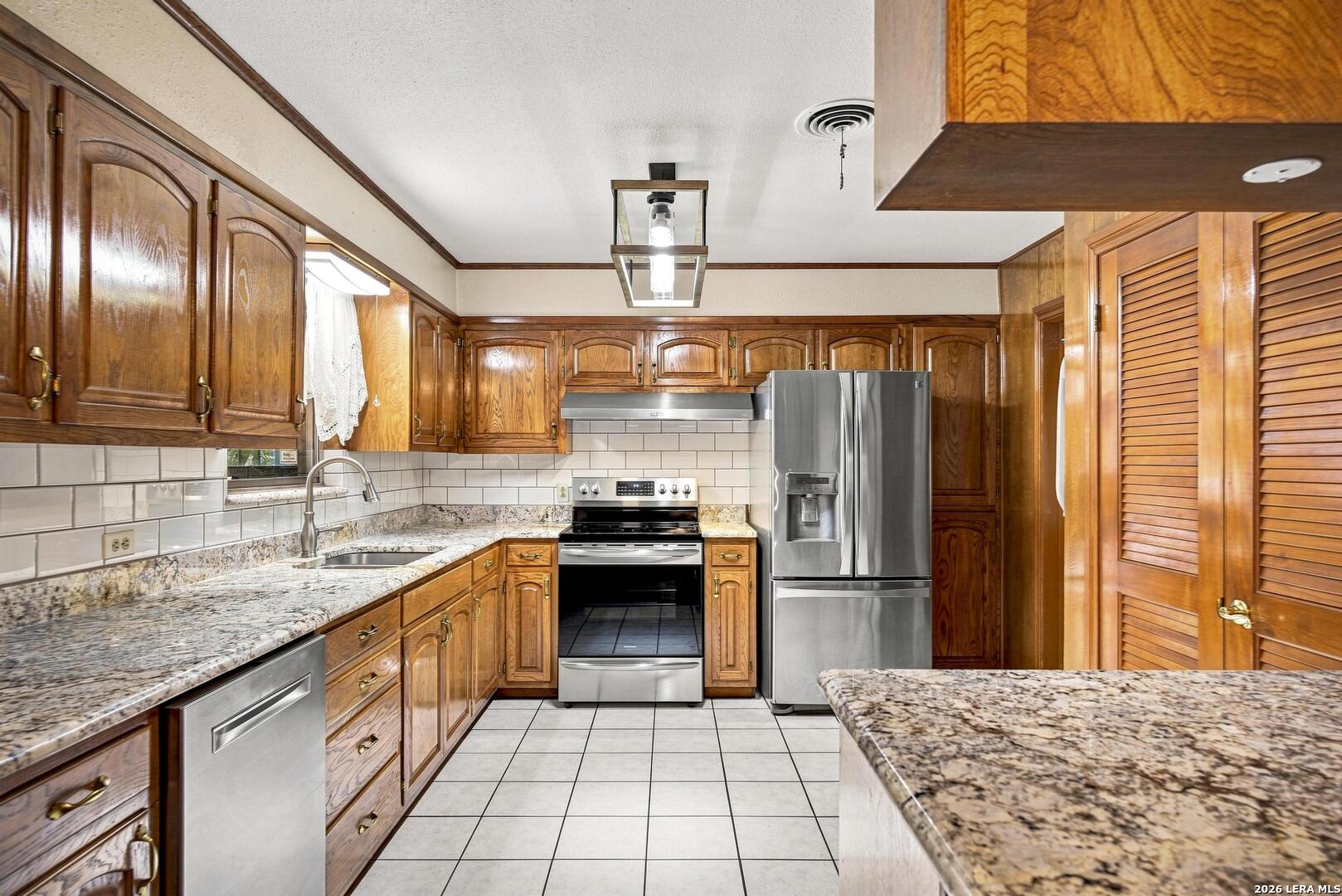 110 Clubhill Drive San Antonio TX 78228