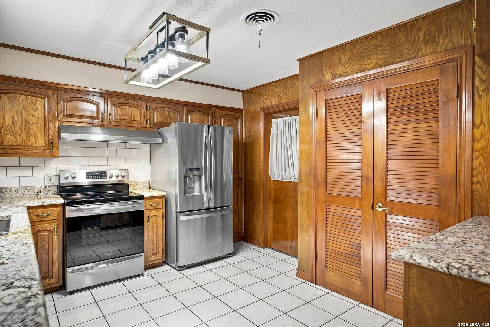 110 Clubhill Drive San Antonio TX 78228