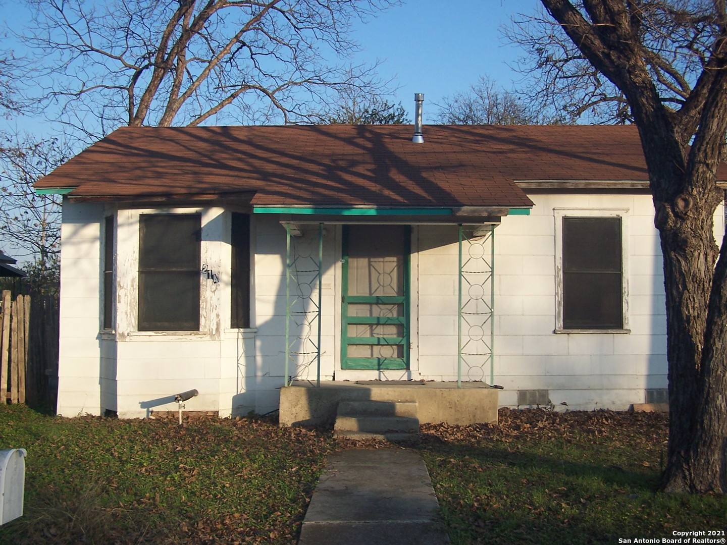 214 Southlawn Avenue San Antonio TX 78237