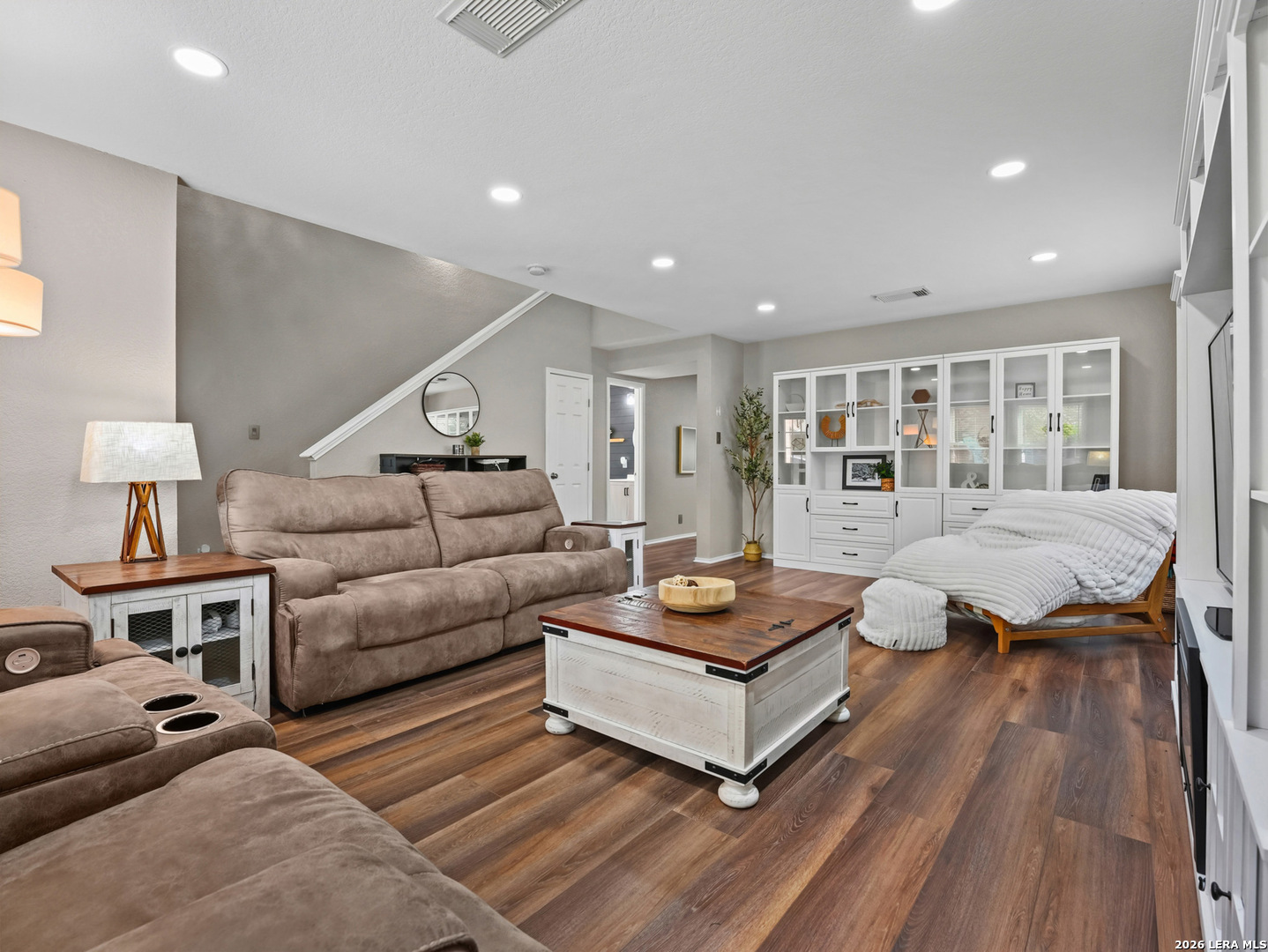 9023 Camino Rey San Antonio TX 78245