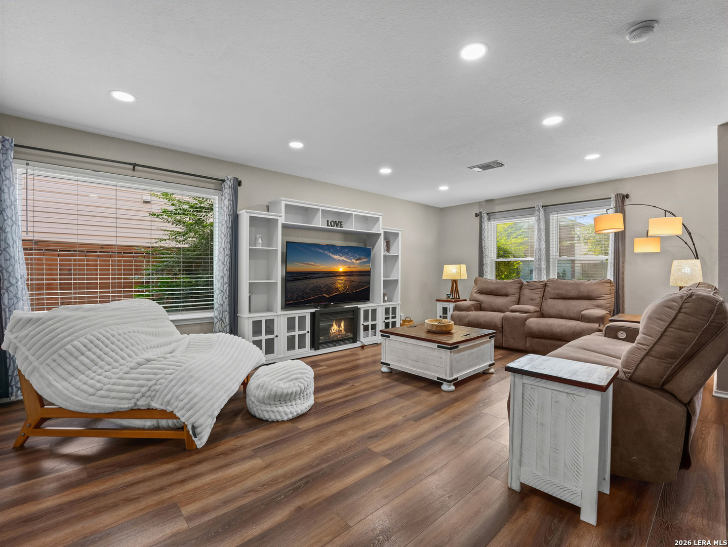 9023 Camino Rey San Antonio TX 78245