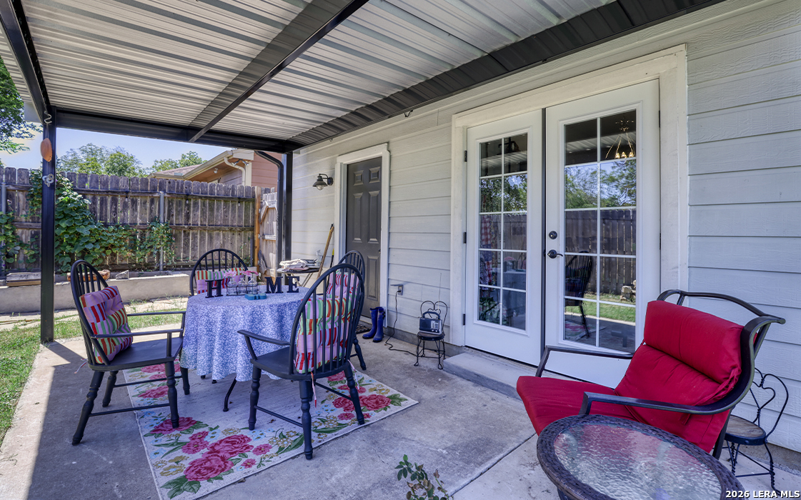 1408 S 2nd Street Floresville TX 78114
