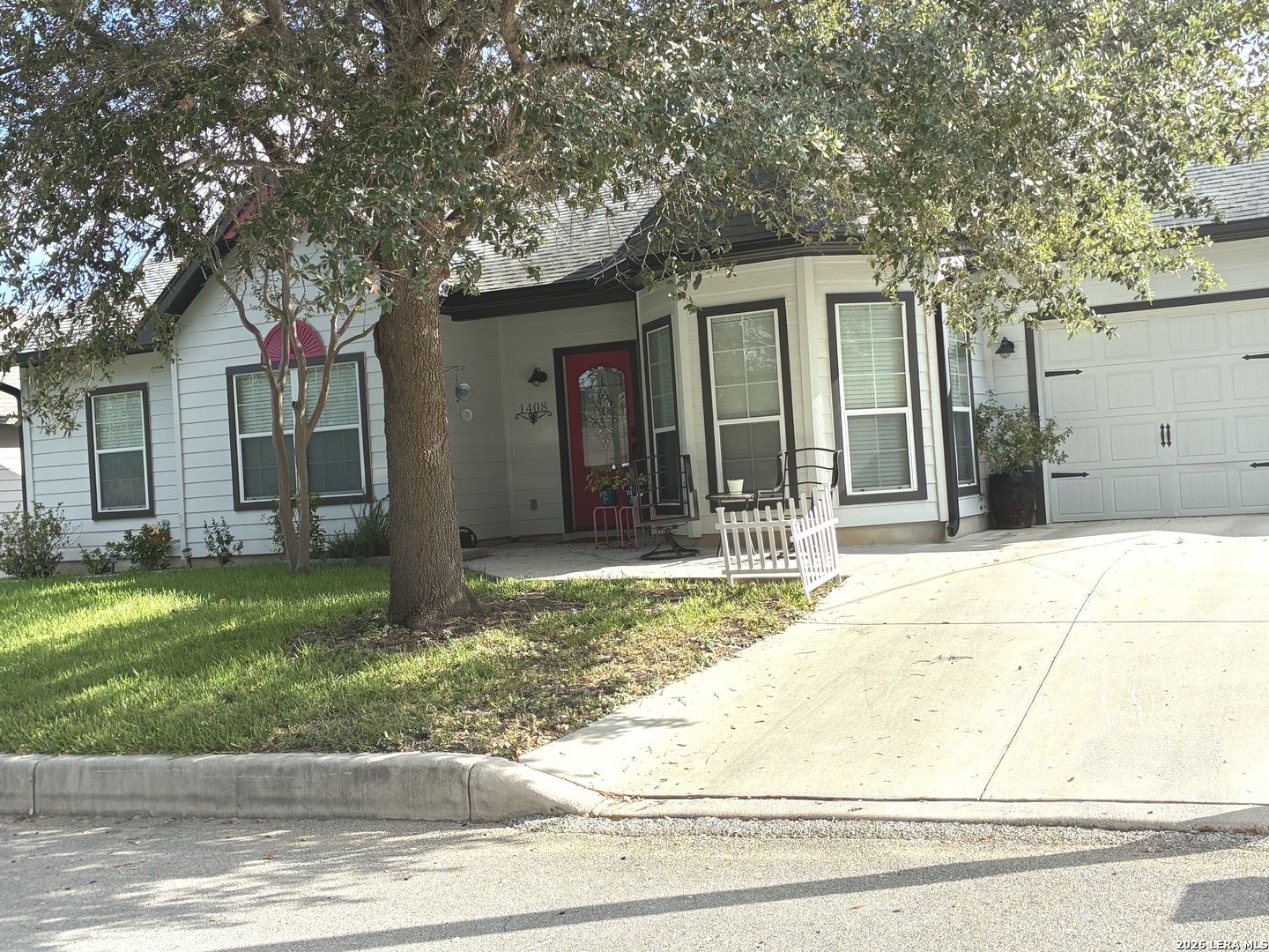 1408 S 2nd Street Floresville TX 78114