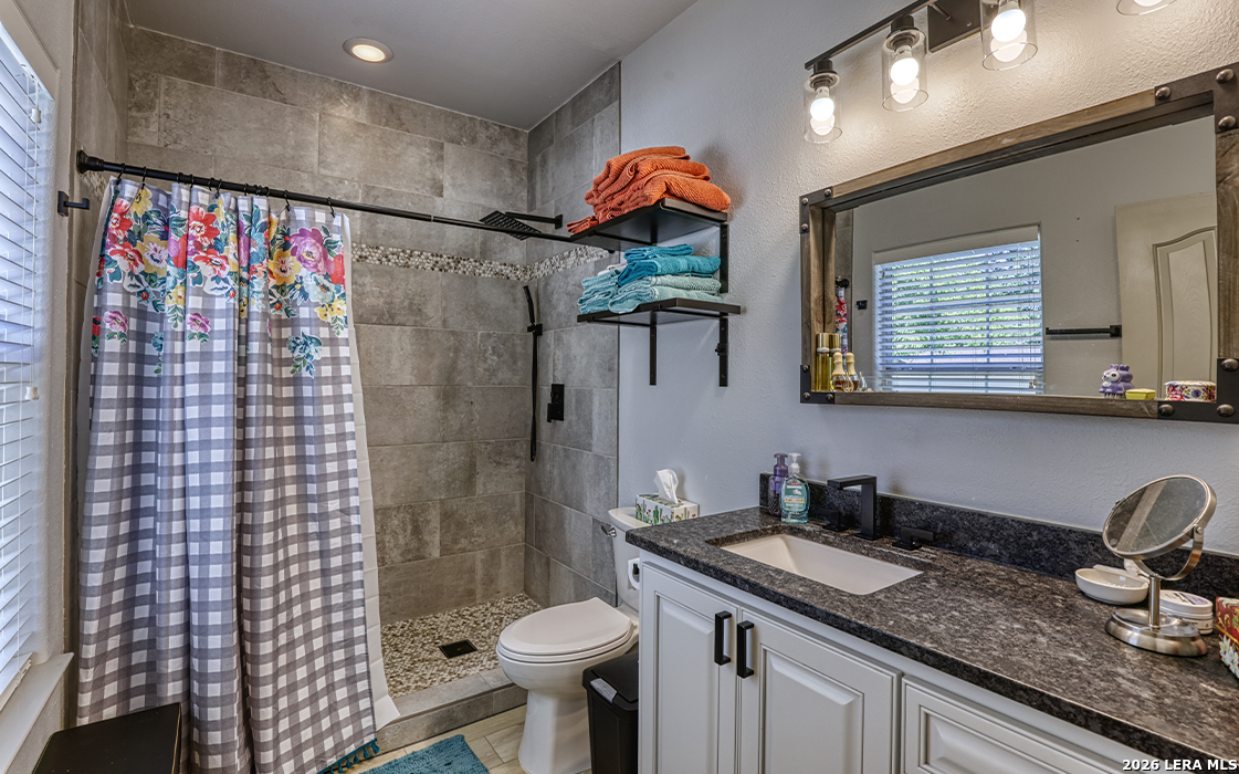 1408 S 2nd Street Floresville TX 78114