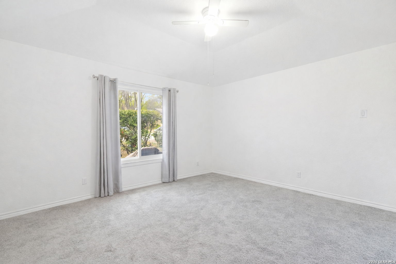 8104 Forest Bow Live Oak TX 78233