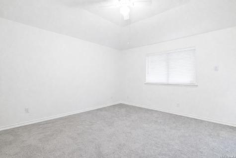 8104 Forest Bow Live Oak TX 78233