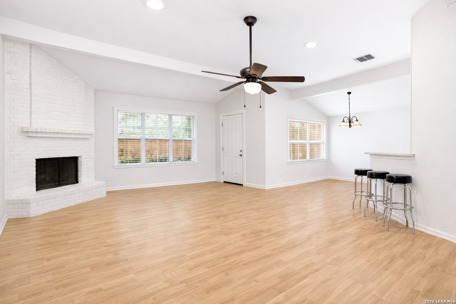 8104 Forest Bow Live Oak TX 78233