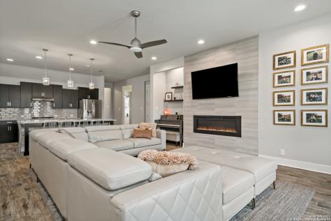 316 Ballad Bluffs Spring Branch TX 78070