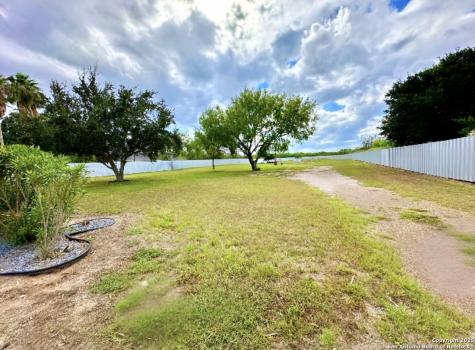 7605 N Doolittle Road Edinburg TX 78542