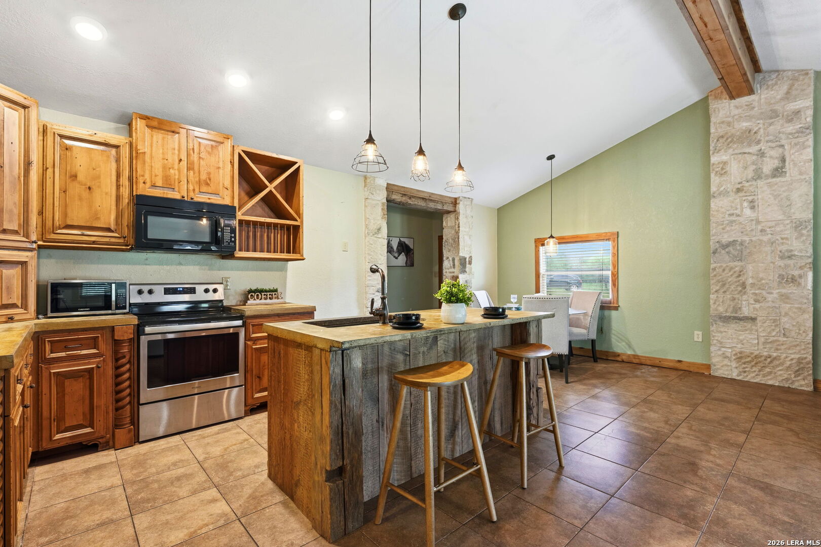 340 Rio Oak Pipe Creek TX 78063