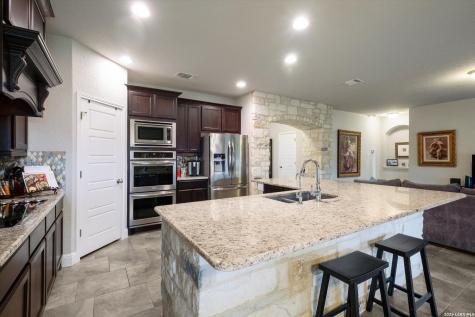 253 Bee Caves Cove Cibolo TX 78108