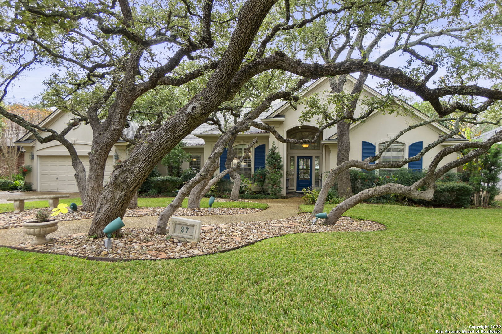 27 Inwood Bluff San Antonio TX 78248