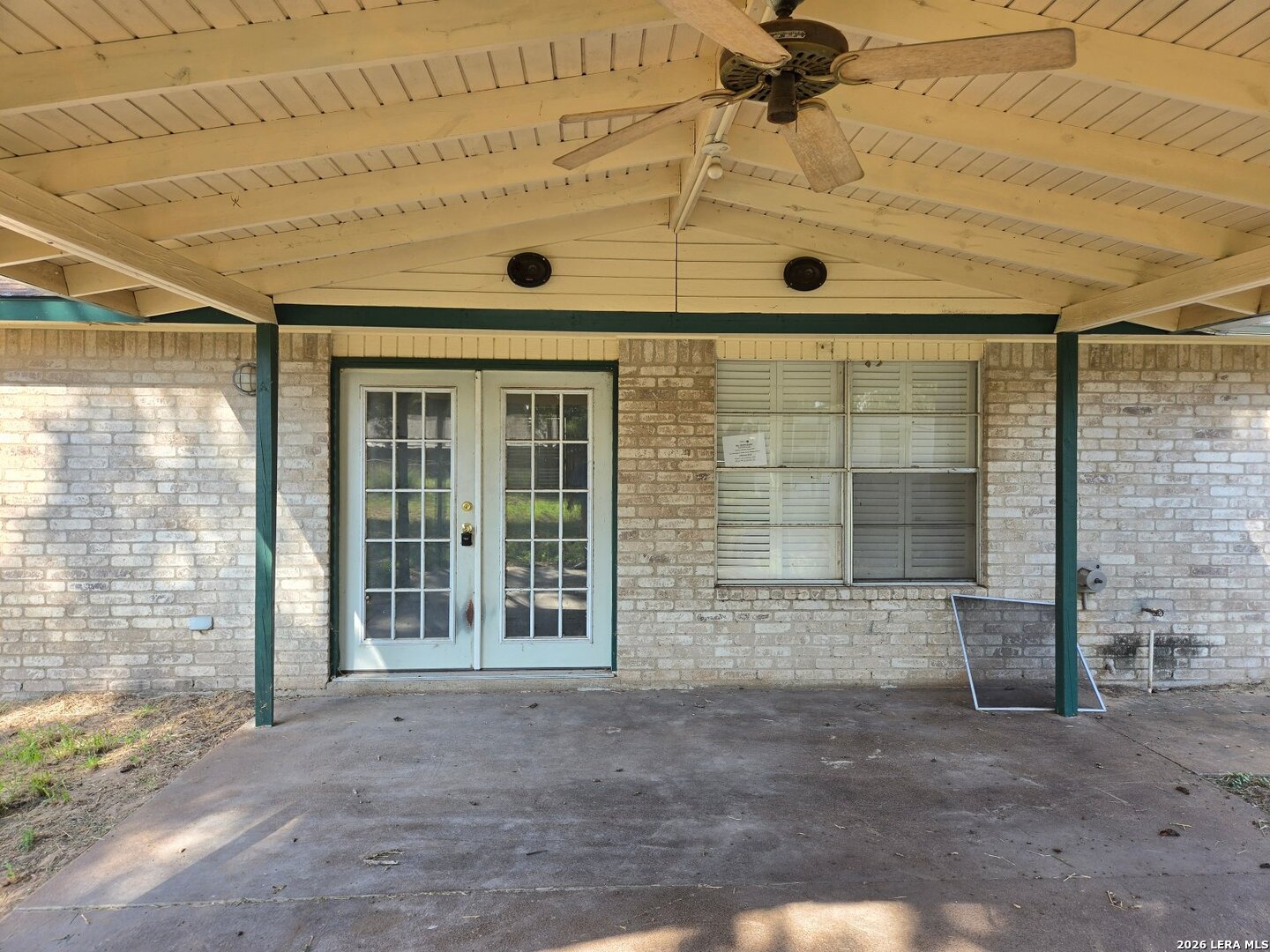 512 High Meadow Pleasanton TX 78064
