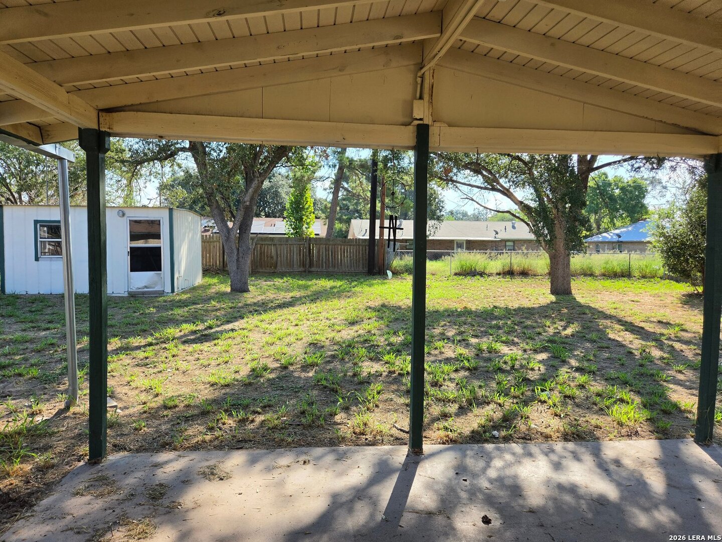 512 High Meadow Pleasanton TX 78064