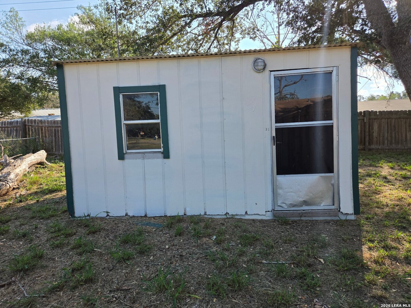 512 High Meadow Pleasanton TX 78064