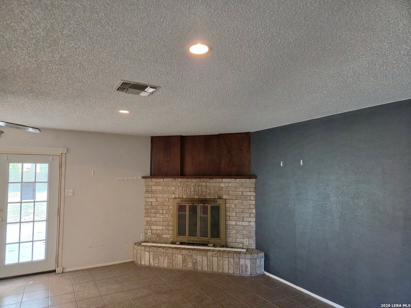512 High Meadow Pleasanton TX 78064