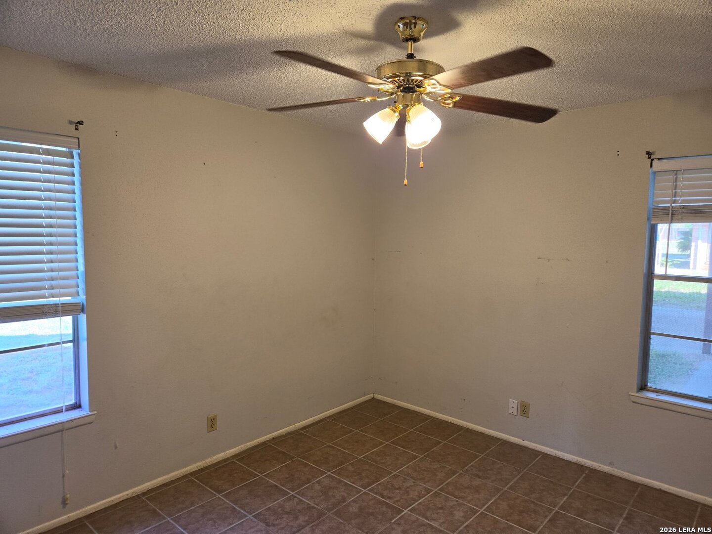 512 High Meadow Pleasanton TX 78064
