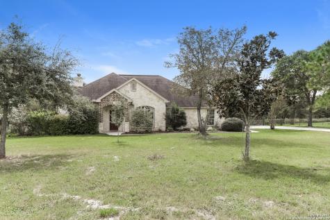 120 Rosewood Drive La Vernia TX 78121