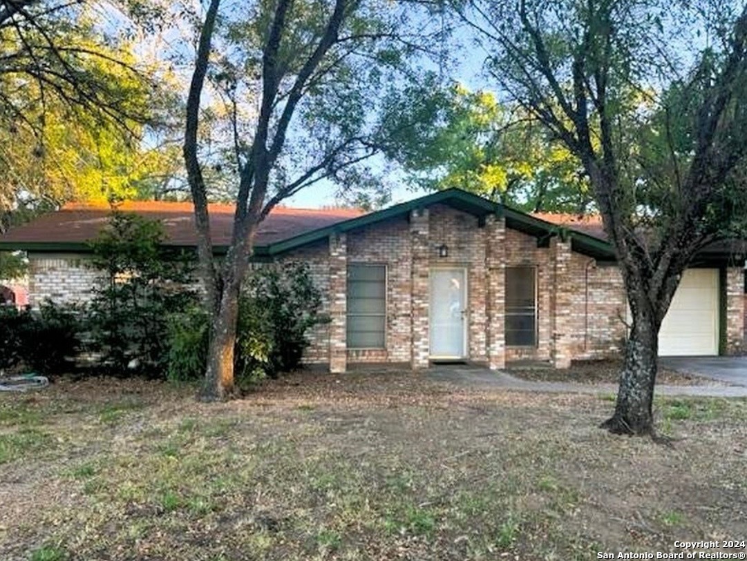 1254 Encino Drive Pleasanton TX 78064