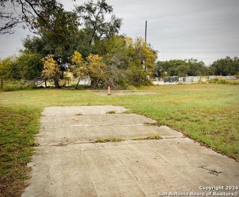 1254 Encino Drive Pleasanton TX 78064