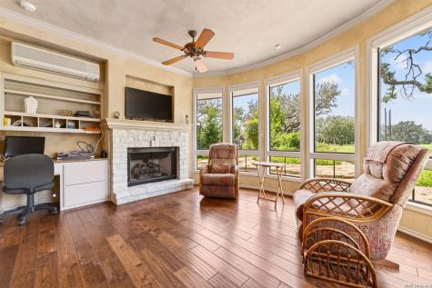5401 Fredericksburg San Antonio TX 78229