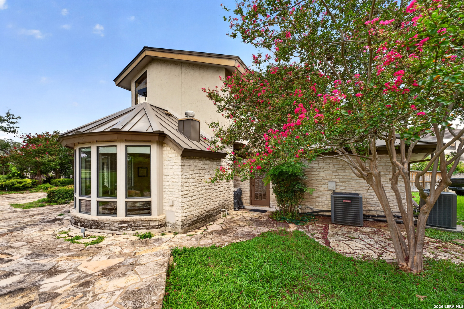 5401 Fredericksburg San Antonio TX 78229