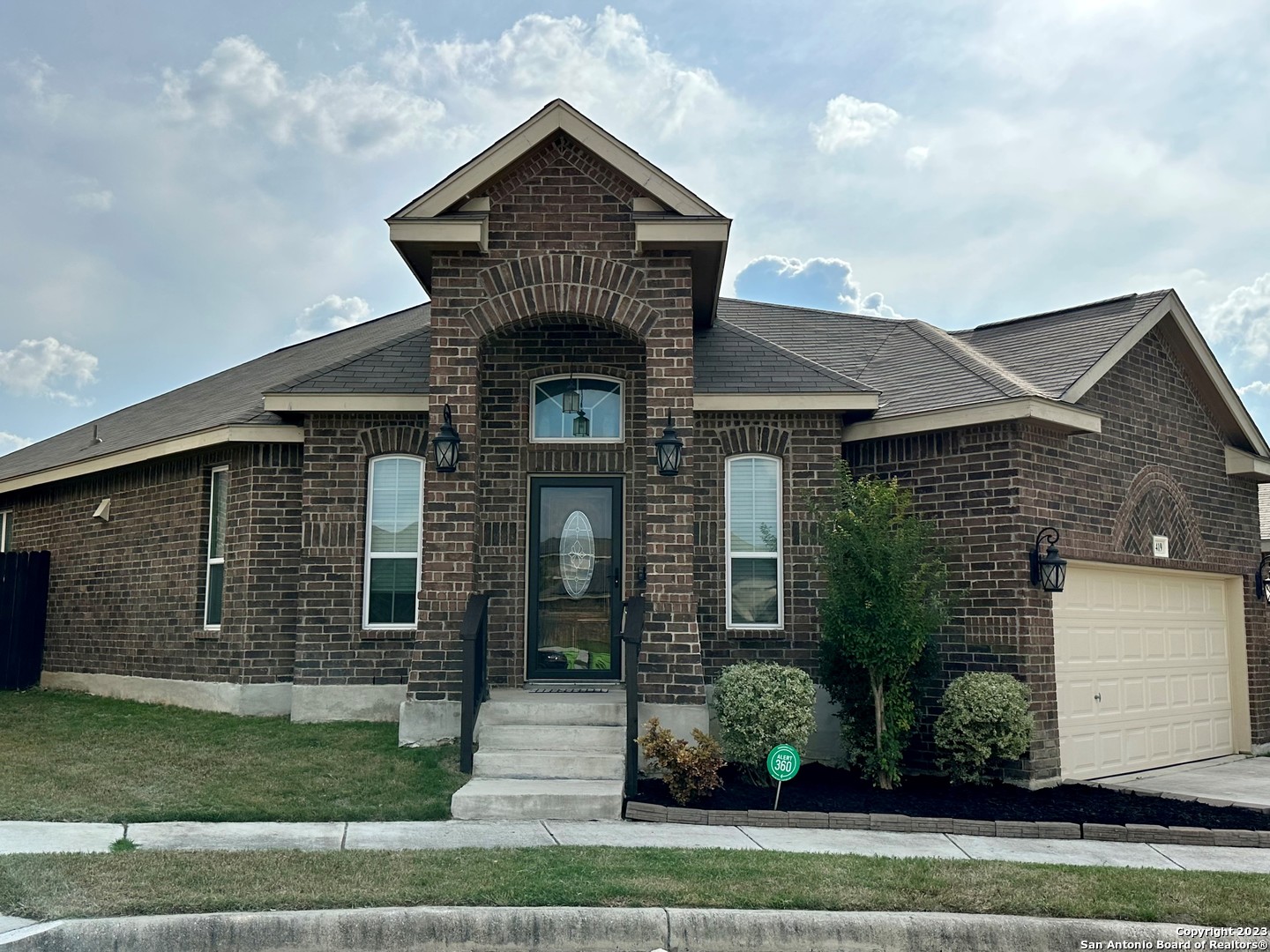 1419 Kingbird Court San Antonio TX 78245