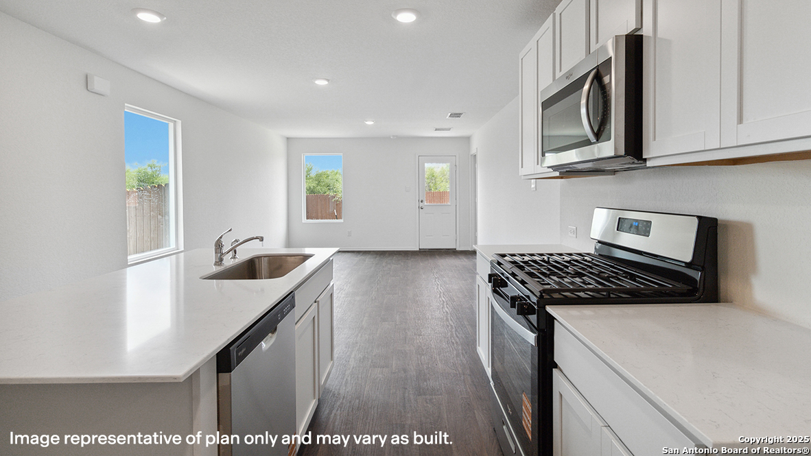 13814 Petronila Jade San Antonio TX 78253