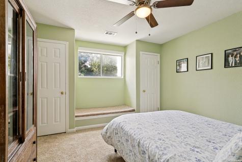 142 Oakwell Farms Parkway San Antonio TX 78218