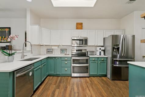 142 Oakwell Farms Parkway San Antonio TX 78218