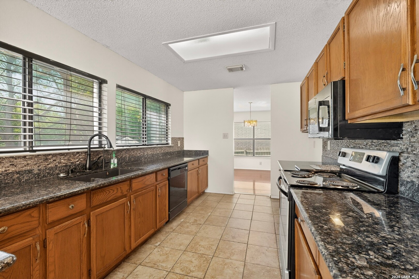 8038 Manderly Place Converse TX 78109