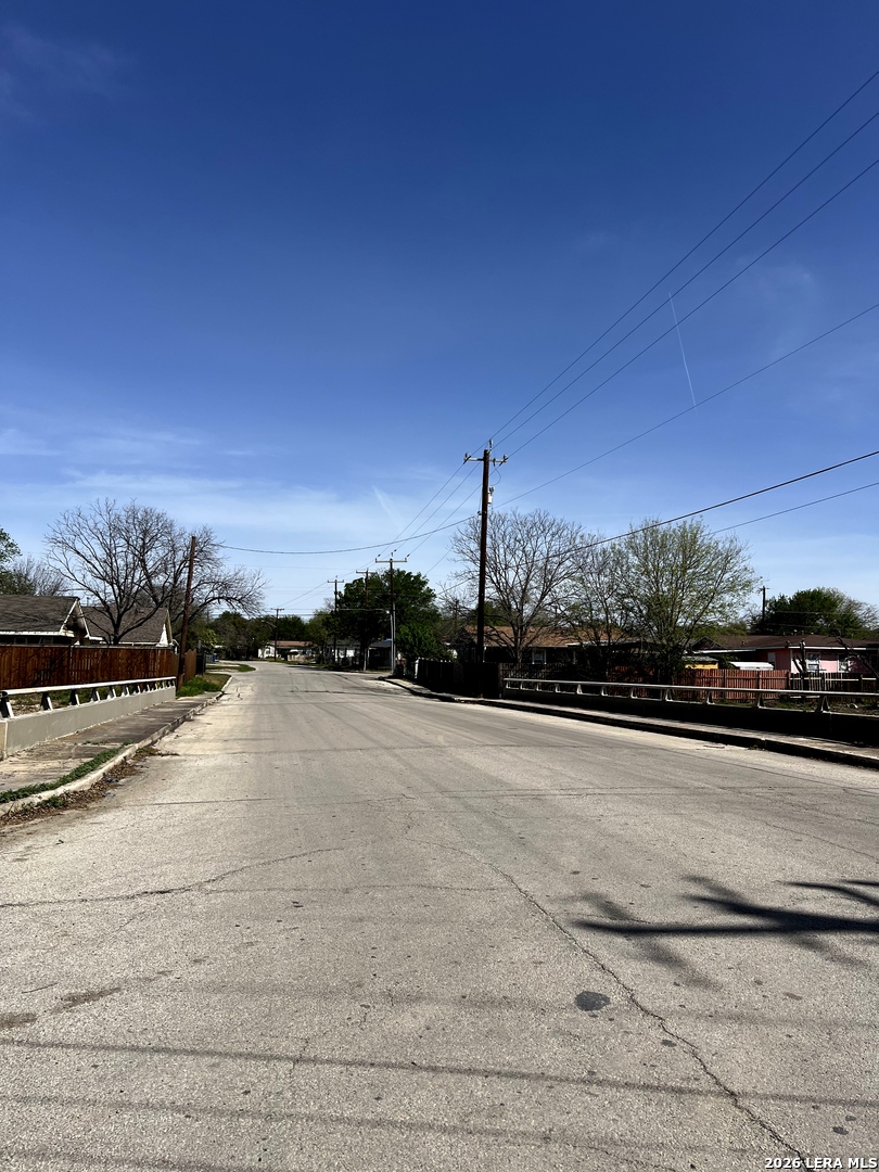 526 Barberry San Antonio TX 78221