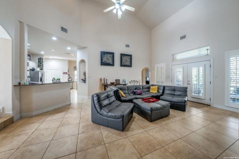 16502 Loma Landing Helotes TX 78023