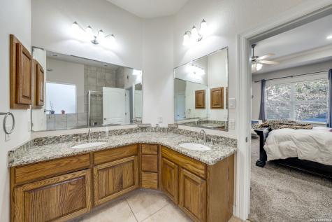 16502 Loma Landing Helotes TX 78023