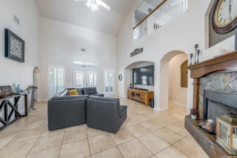 16502 Loma Landing Helotes TX 78023