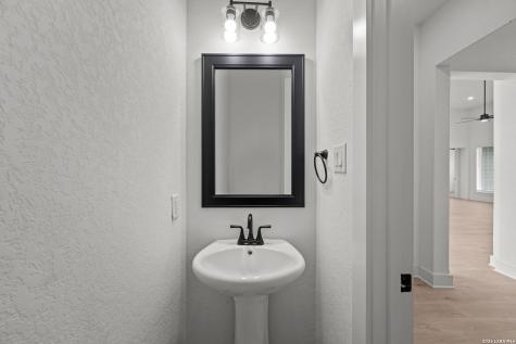 512 Cotorra Springs Cibolo TX 78108