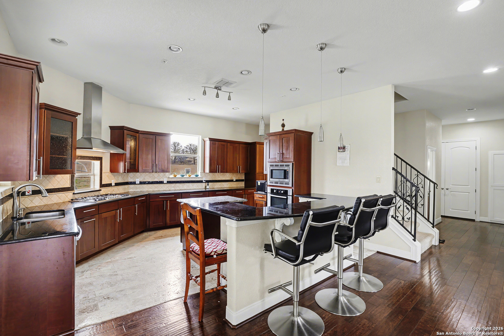 113 Abrego Mount Floresville TX 78114