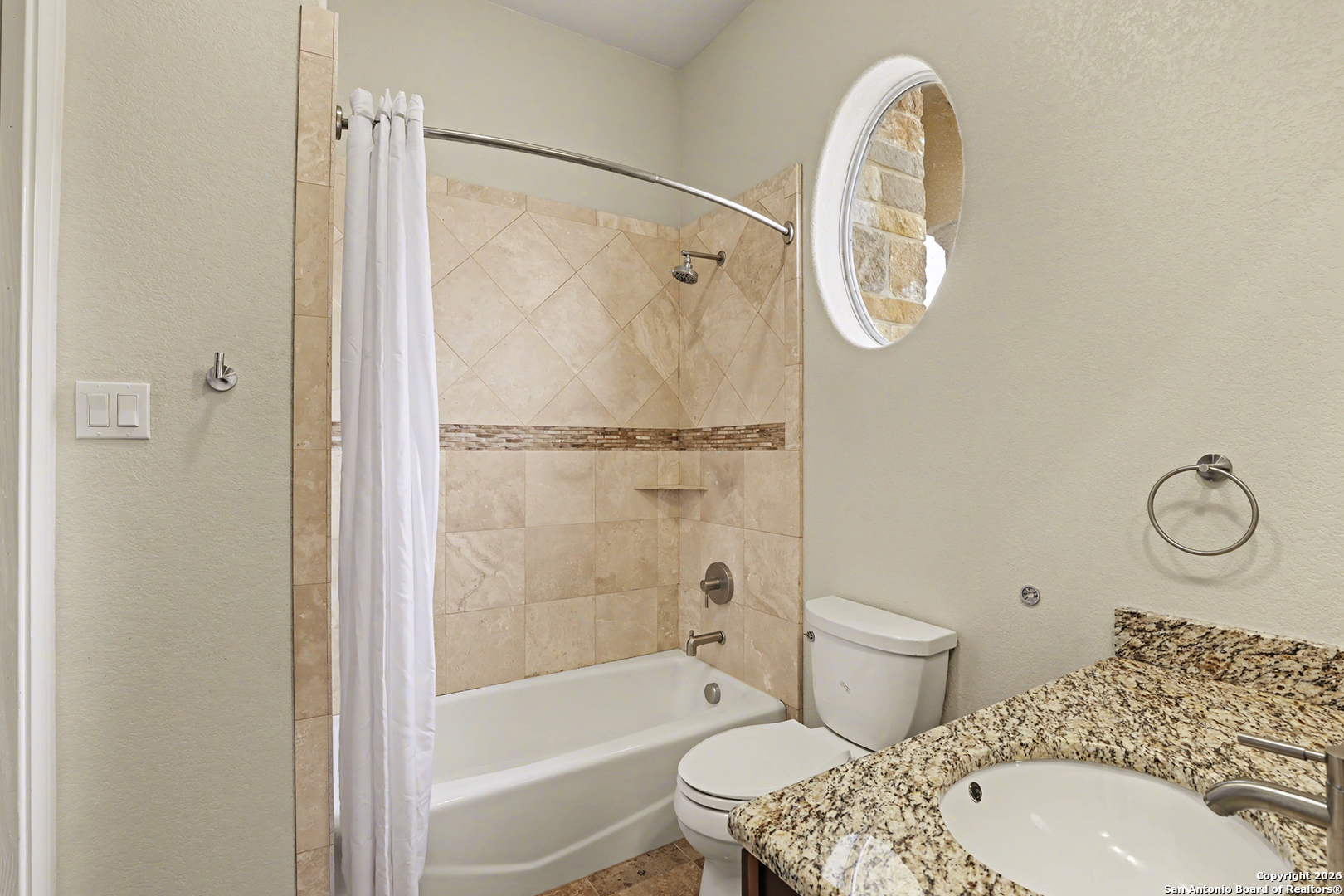 113 Abrego Mount Floresville TX 78114